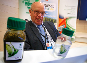  Research Professor Nils-Olof Nylund with biodiesel samples.